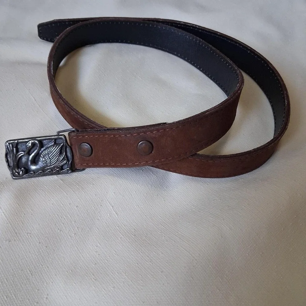 Vintage 70s Brown Suede Leather Swan Buckle Belt 38